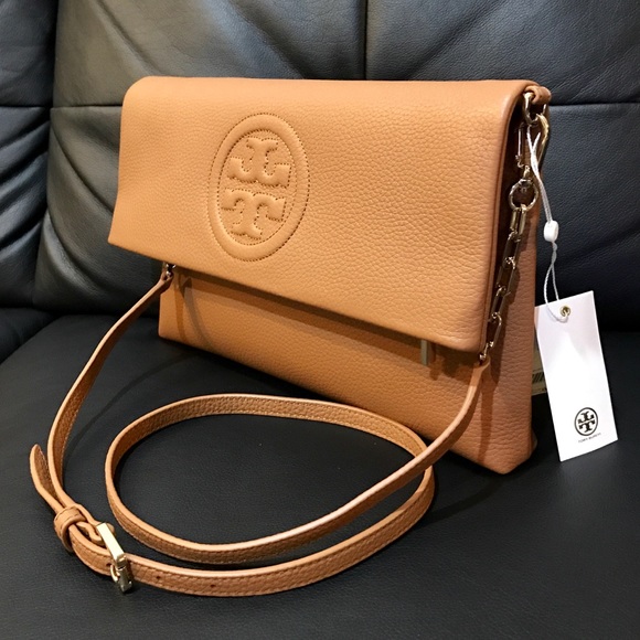 Tory Burch Handbags - NWT Tory Burch Bombe Fold-over Messenger bag
